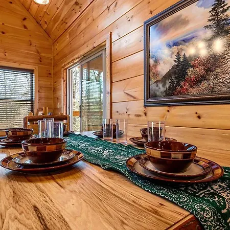 Bobcat Den By Eden Crest Villa Gatlinburg Exterior photo
