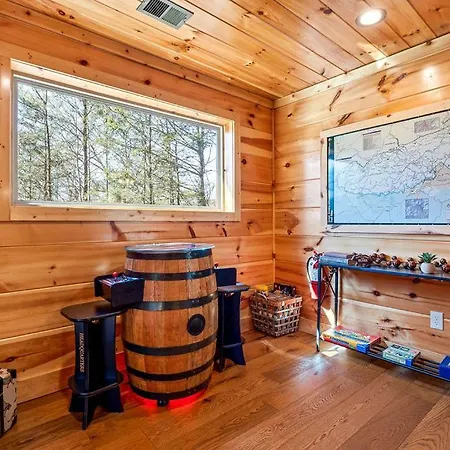 Bobcat Den By Eden Crest Villa Gatlinburg Exterior photo